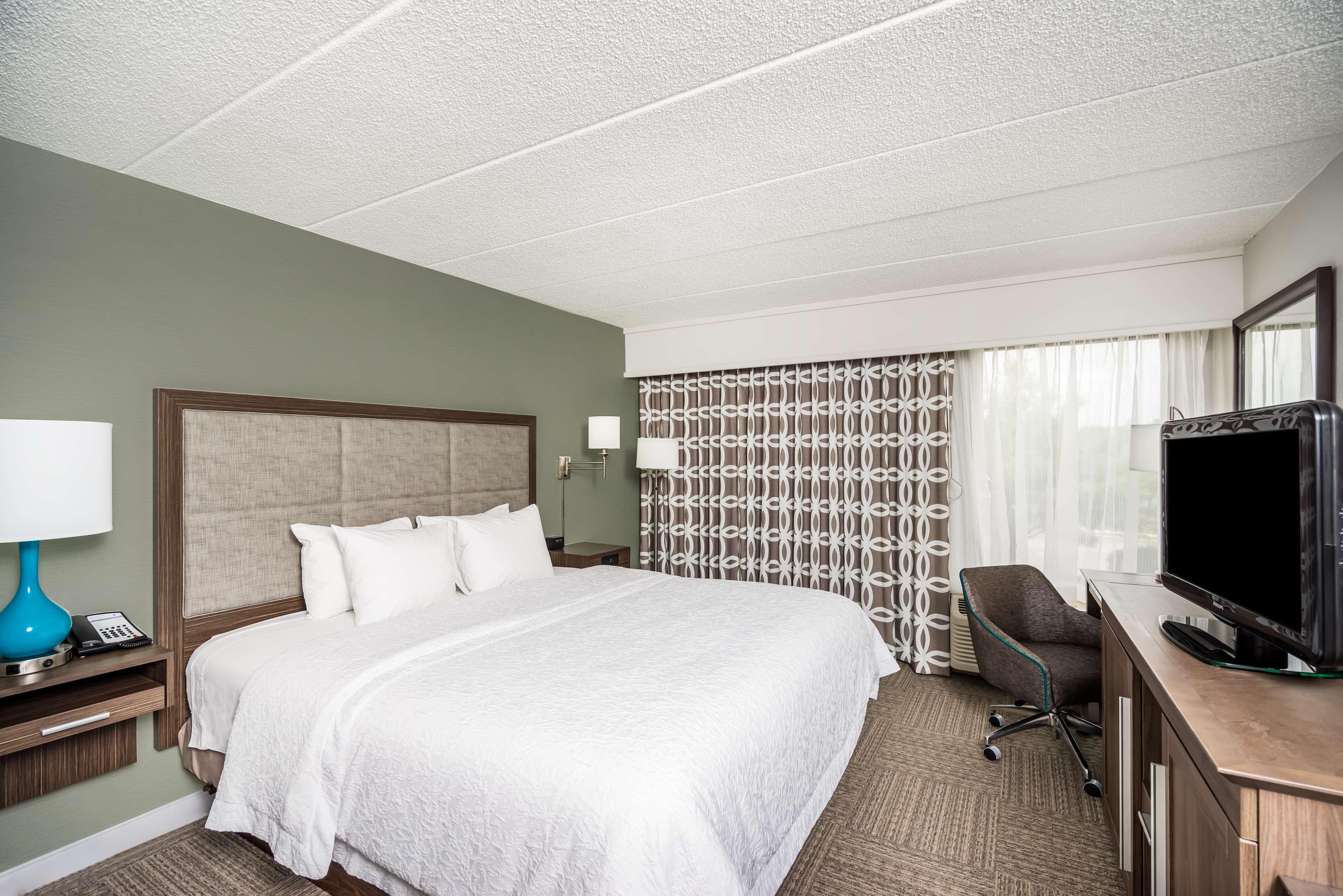 Hampton Inn Dover Exterior photo